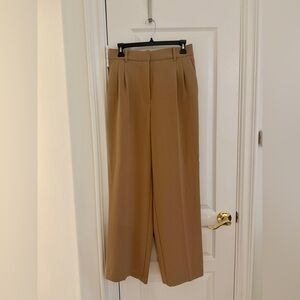 Aritzia - Wilfred Effortless Pant - Gold Camel 
Size 8, NWOT
